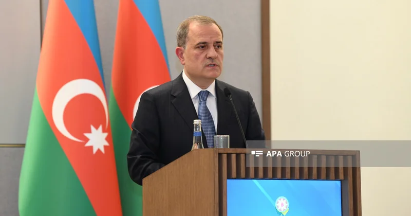Ceyhun Bayramov ukraynalı həmkarını Ermənistanla normallaşma prosesi barədə məlumatlandırıb
