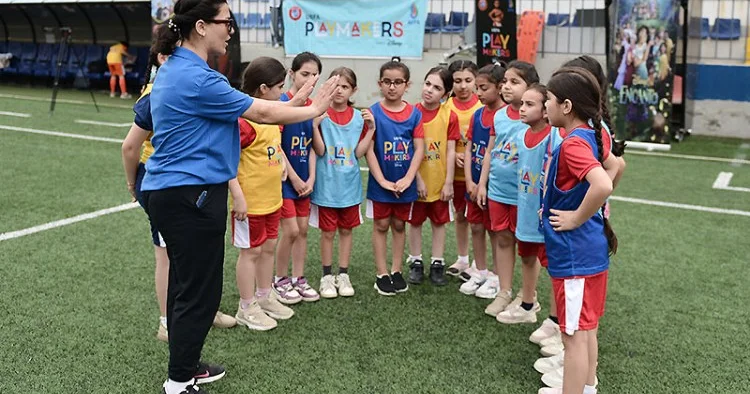 Bakıda UEFA nın dəstəyi ilə futbol festivalı keçirilib
