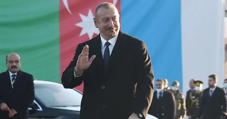 İlham Əliyev Ukraynaya şad xəbəri verdi