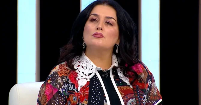 Elza Seyidcahan: Videonu yutubdan silmişdilər