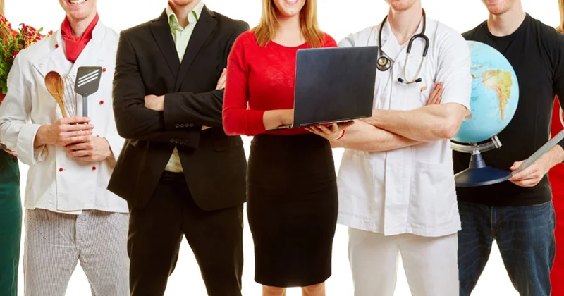 Dünyada ən sürətlə yoxa çıxan peşələr açıqlandı