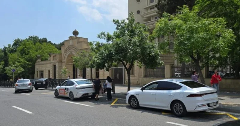 Bakıda 3 ünvanda minib düşmə yeri yaradılıb