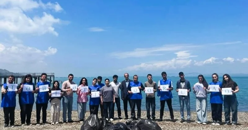 Mingəçevirdə gənclər sahilboyu əraziləri tullantılardan təmizləyiblər