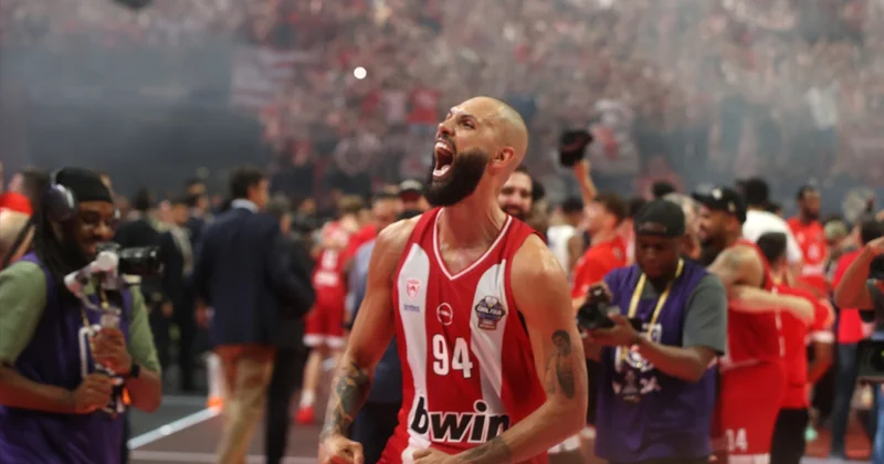 “Olimpiakos” basketbol komandası 4 cü dəfə Avroliqanın qalibi olub