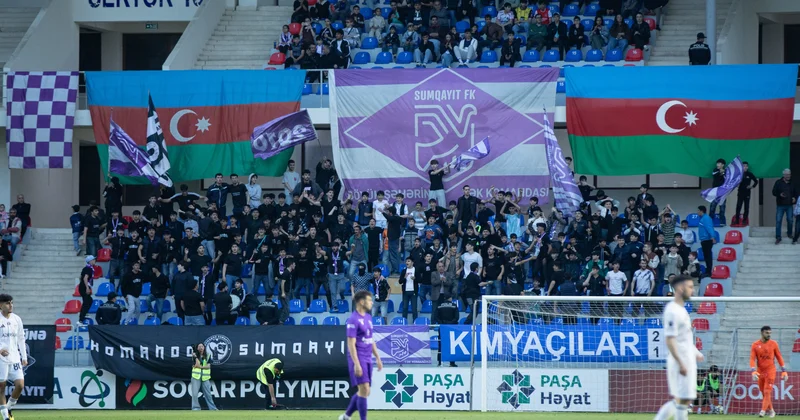 Misli Premyer Liqasında sonuncu turun azarkeş mənzərəsi
