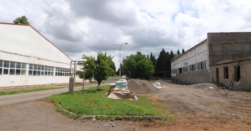 Qazax stadionunun güləş zalı yenidən qurulur