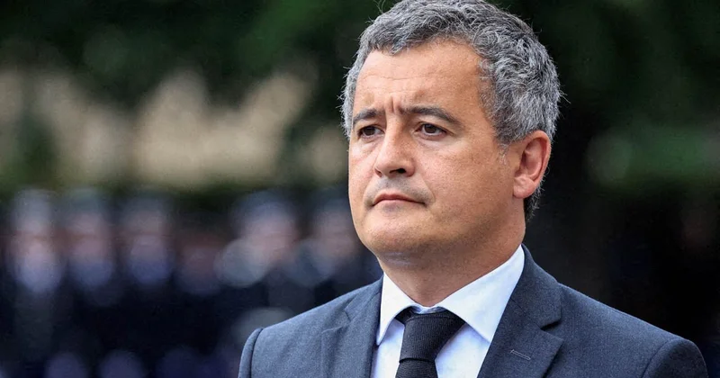 Министр юстиции Франции предложил на три года запретить миграцию в страну