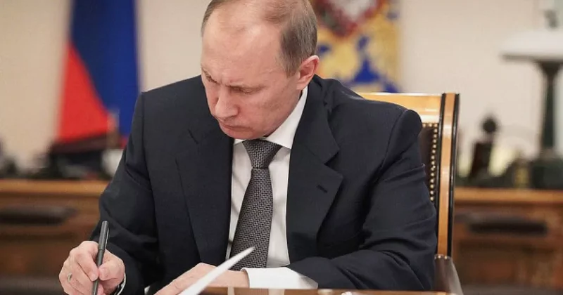 Путин подписал закон о применении армии для защиты россиян за рубежом