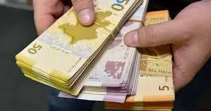 Bir sıra ölkələrdə sosial vəziyyətindən asılı olmayaraq bütün uşaqlara verilir Liqa sədri