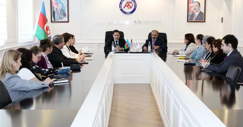 Mərkəzi Florida Universitetinin professoru BAAU nun qonağıdır Fotolar
