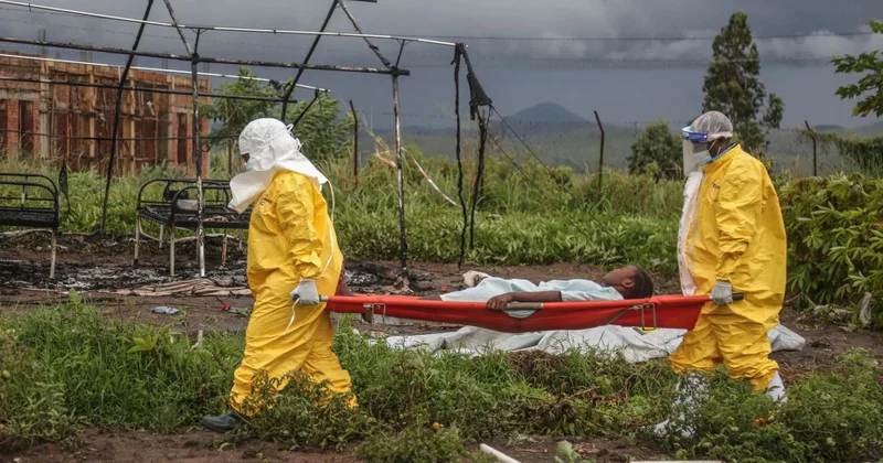 Xəbərdarlıq: 10 Afrika ölkəsində yüksək Ebola epidemiyası riski var