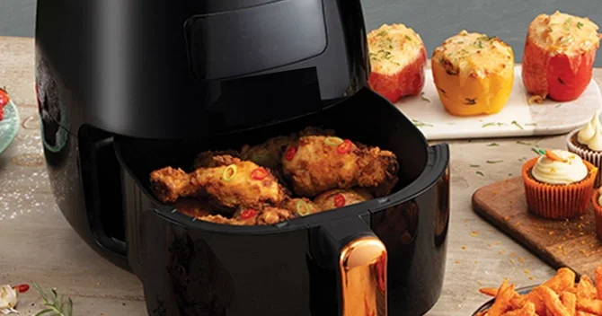 Minlərlə airfryer yığılır Yanğın riski var
