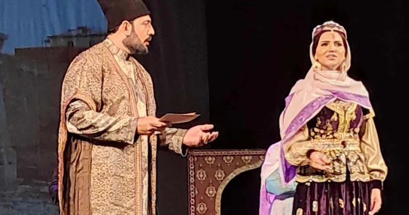 Amaliya Pənahovanın 80 illiyi münasibətilə “Xan qızı” tamaşası nümayişi olunub