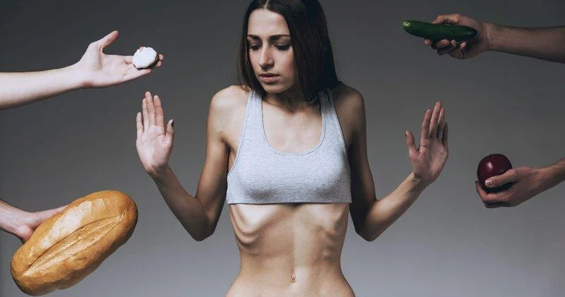 Dövrümüzün təhlükəli xəstəliyi: “Yeməmək” həyat tərzinə çevrilir