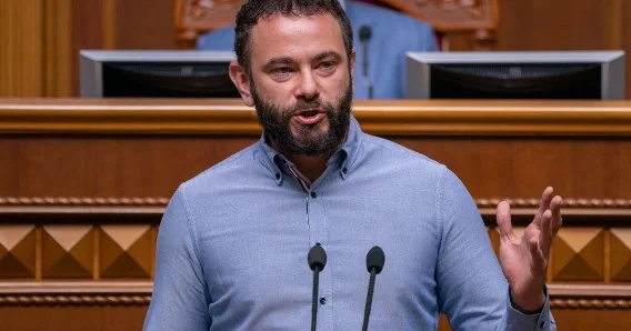 Dubinski: Zelenski ABŞ ın İrana zərbələrini dəstəkləməklə öz tələsini qazıb