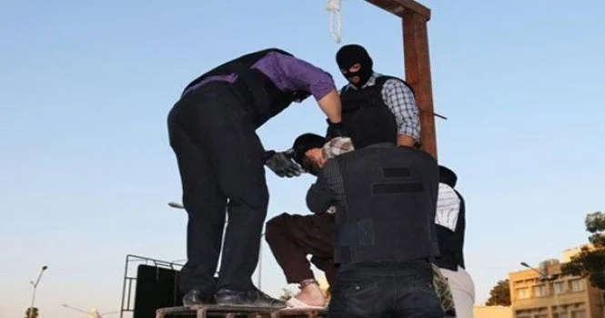 “Mossad”ın üç casusu edam edildi
