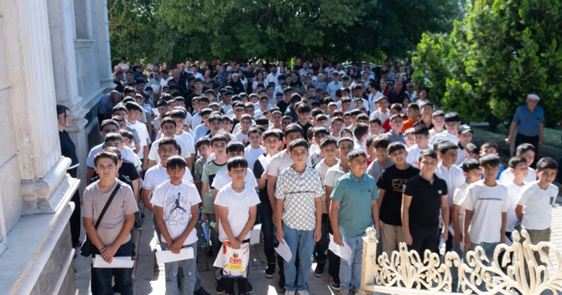Naxçıvan Qızlar və Şərur Şəhər Fizika Riyaziyyat Təmayüllü liseylərə ölkə üzrə mərkəzləşmiş qaydada qəbul imtahanı keçirilib