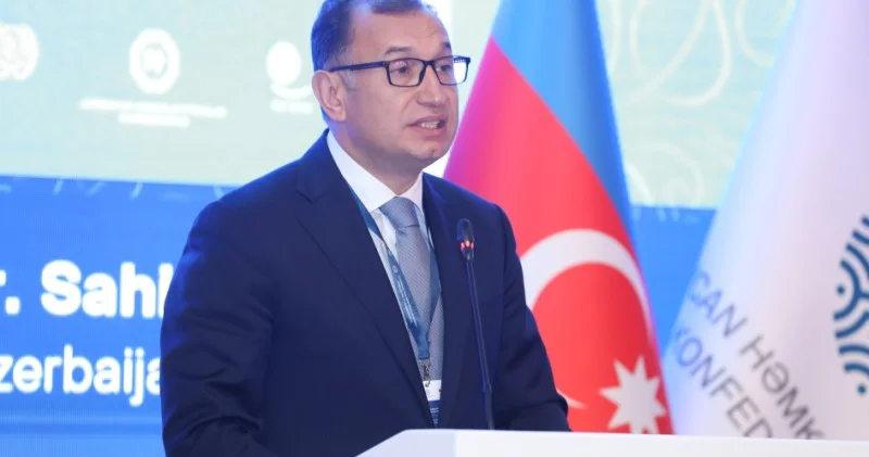 Sahib Məmmədov: Gənclərimizin bilikli olması böyük əhəmiyyət daşıyır