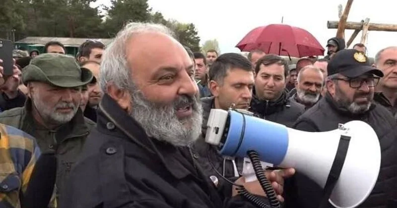 Ermənistan MTX Baqratın iqamətgahında axtarış aparır