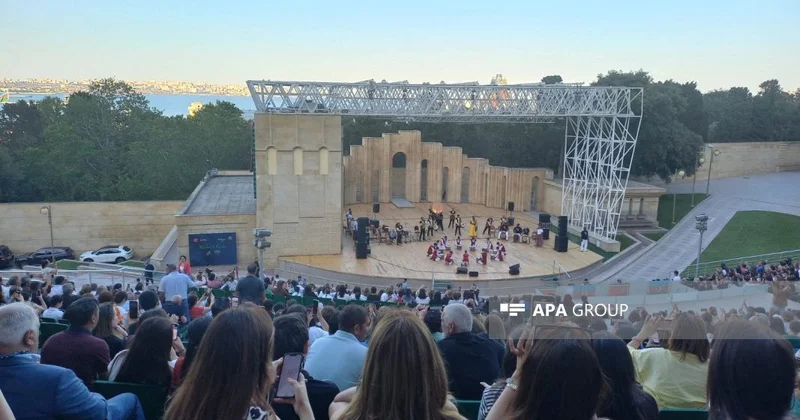 Yaşıl Teatr da Qvadelup və Azərbaycan ritmləri və rəqsləri adlı konsert proqramı keçirilib
