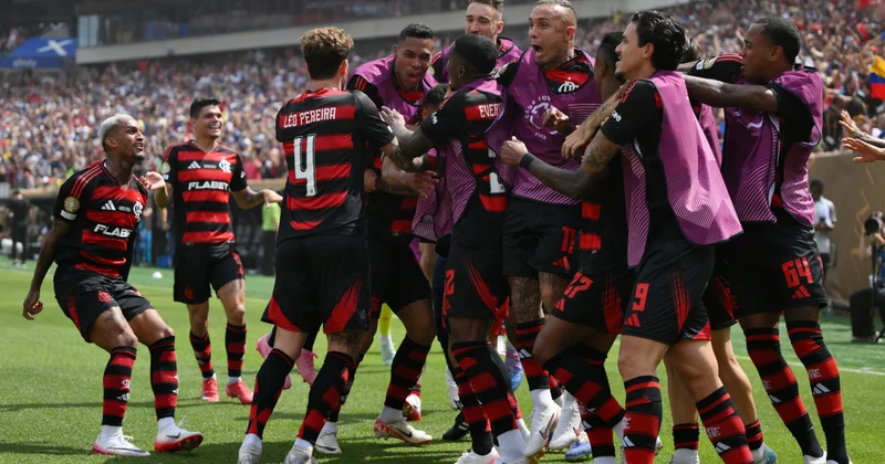 Klublararası dünya çempionatının 1/8 final mərhələsində cütlükləri müəyyən edən bir neçə görüş keçirilib