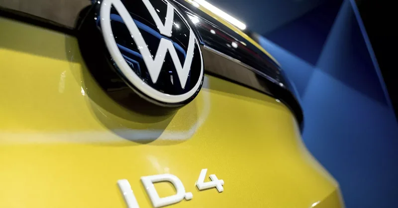 Volkswagen сохраняет лидерство в Германии, гибриды в ЕС