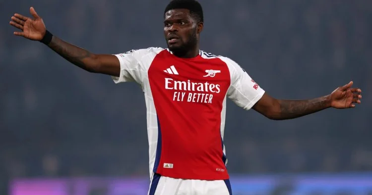 32 yaşlı futbolçu Arsenal ı tərk edir