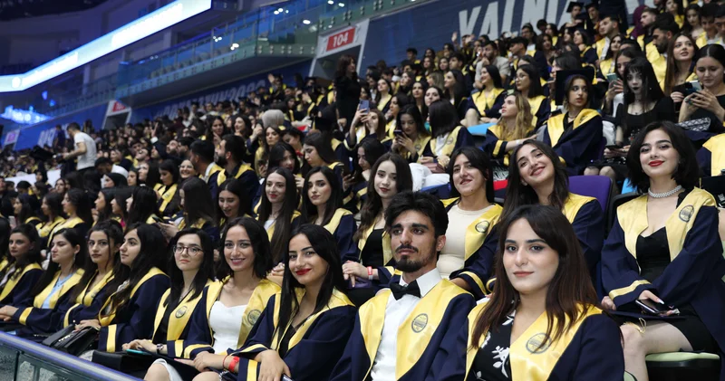 BDU nun 6 mindən çox tələbəsi məzun oldu