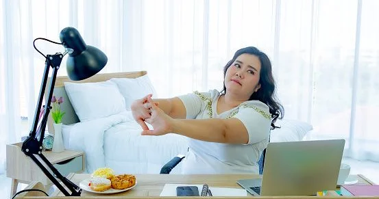 Kök insanlara daha az maaş “kəsirlər” Alimlər