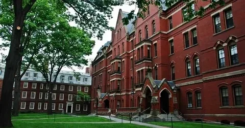 ABŞ hakimiyyəti Harvard Universiteti ilə fikir ayrılıqlarını iyul ayına qədər həll etməyə ümid edir
