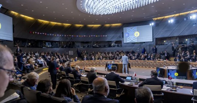 Cеверная Европа готовит мир в Украине через силу