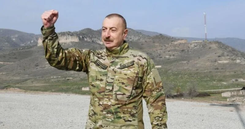 İlham Əliyev Silahlı Qüvvələr Günü ilə bağlı paylaşım etdi