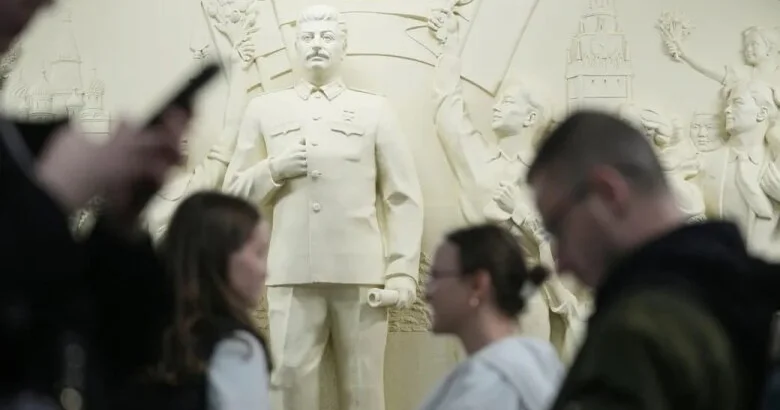 Stalinin qorelyefi qarşısında aksiyaya imkan verilməyib