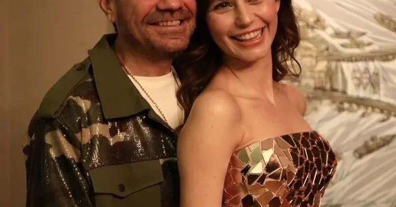Beren Saat Bakıya gəldi FOTO