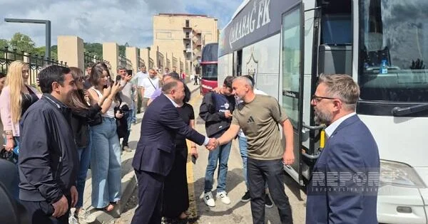 Qarabağ ın futbolçuları Şuşada Foto