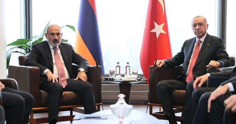 Paşinyanın Ərdoğanla söhbəti: Rusiya bazası Ermənistandan, Ağrı gerbdən çıxarılacaq