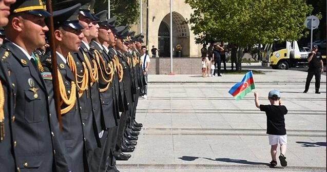 Sabah Bakının bəzi küçələrində hərbçilərin yürüşü olacaq Siyahı