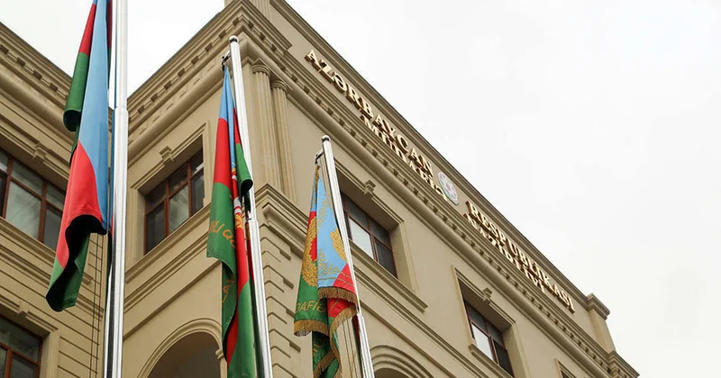 Müdafiə Nazirliyinin 5 hərbi qulluqçusuna “general mayor” ali hərbi rütbəsi verilib
