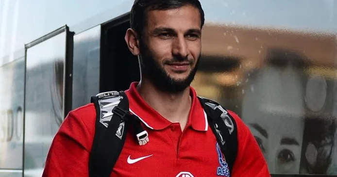 Mehdi Cənnətovun yeni klubu bilindi RƏSMİ