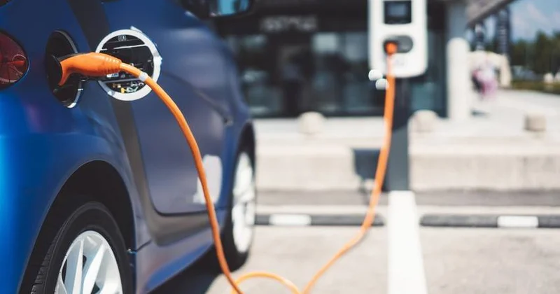 Hibrid və elektrik avtomobillərinin idxalında GÜZƏŞT OLACAQ?