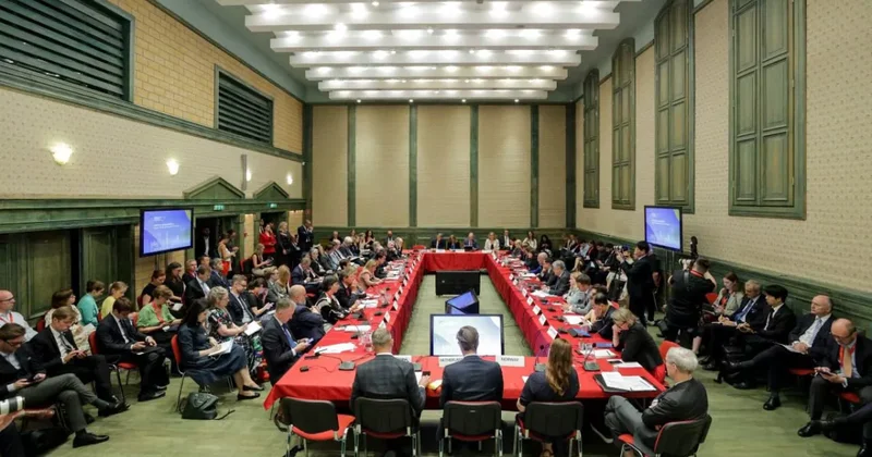 На восстановление энергосистемы Украины направят сотни миллионов евро ФОТО