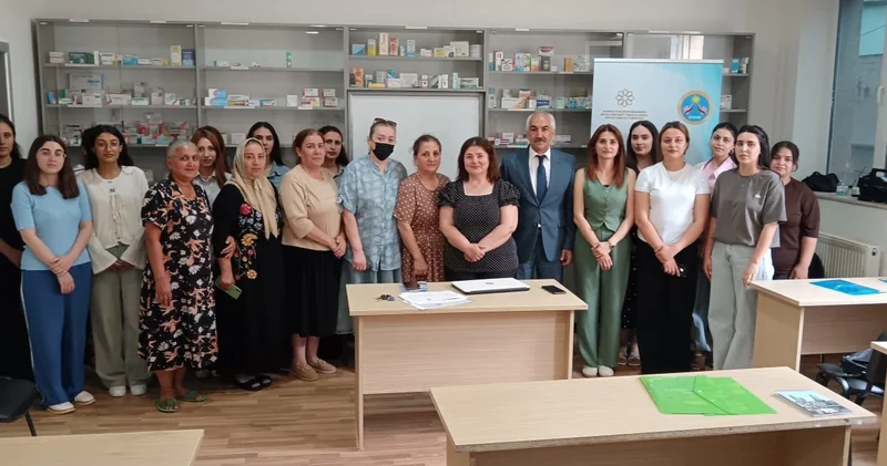 Biləsuvar və Cəlilabadda ana və uşaq sağlamlığına həsr olunmuş maarifləndirici seminarlar keçirilib FOTO