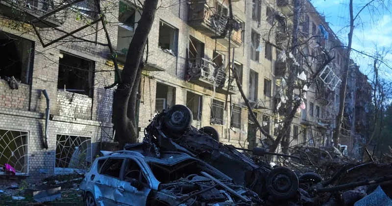ВС РФ ударила баллистикой по Киеву