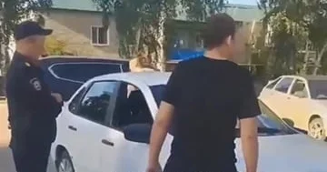 Penzada rus fəhlələri hərbi komissiyaya hücum etdilər...