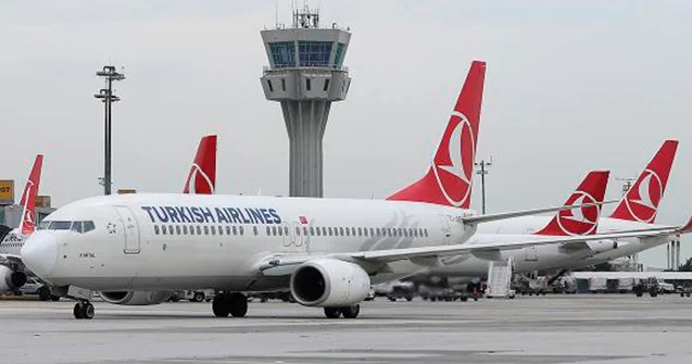 Zəlzələyə görə Panamada eniş etməli oldular