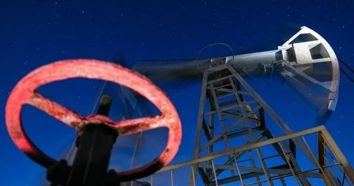 Цена нефти WTI на мировых рынках опустилась ниже 70 долларов за баррель
