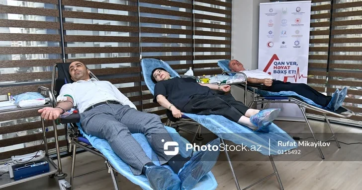 В Азербайджане в день Ашуры проводится традиционная акция по сдаче донорской крови