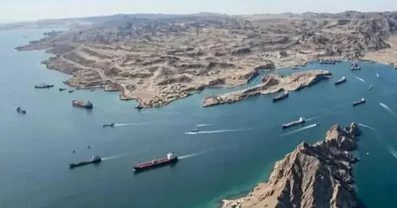 Əraqçi: İran və Oman Hörmüz boğazını idarə etməkdə qərarlıdır