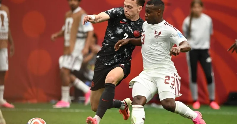 FIFA Qətər millisinin futbolçusunu 5 oyunluq cəzalandırdı