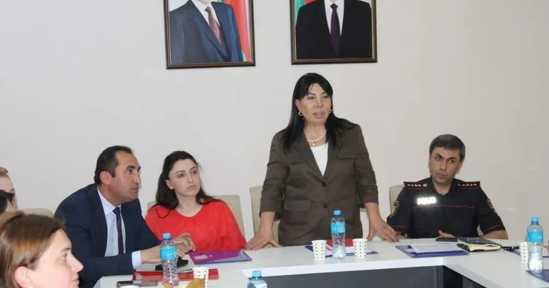 “Təhsilə yaxın, təhlükədən uzaq” layihəsi çərçivəsində konfrans təşkil edilib
